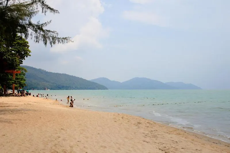 Susies Seaview Resort Suites At Sri Sayang Batu Ferringhi 0*,